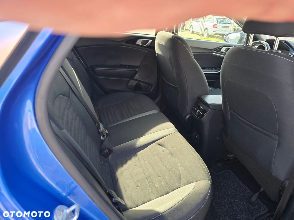 Kia ProCeed 1.5 T-GDI OPF GT LINE - 11