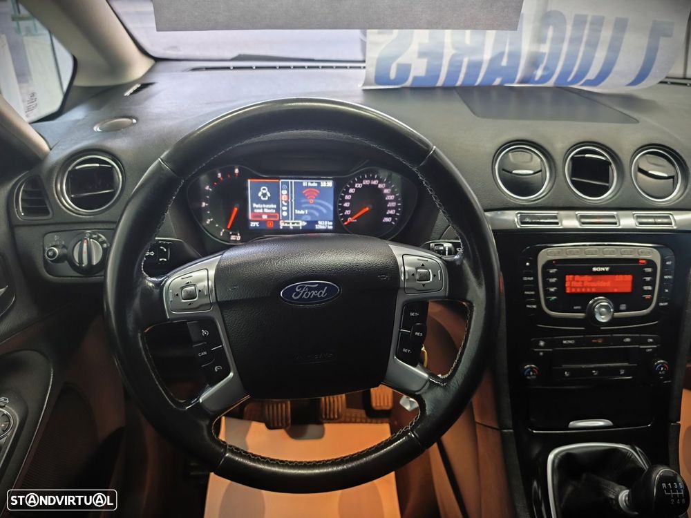 Ford S-Max 1.6 TDCi Titanium 7L - 8