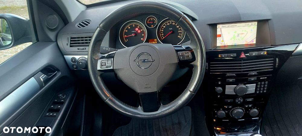 Opel Astra 1.6 Design Edition - 16