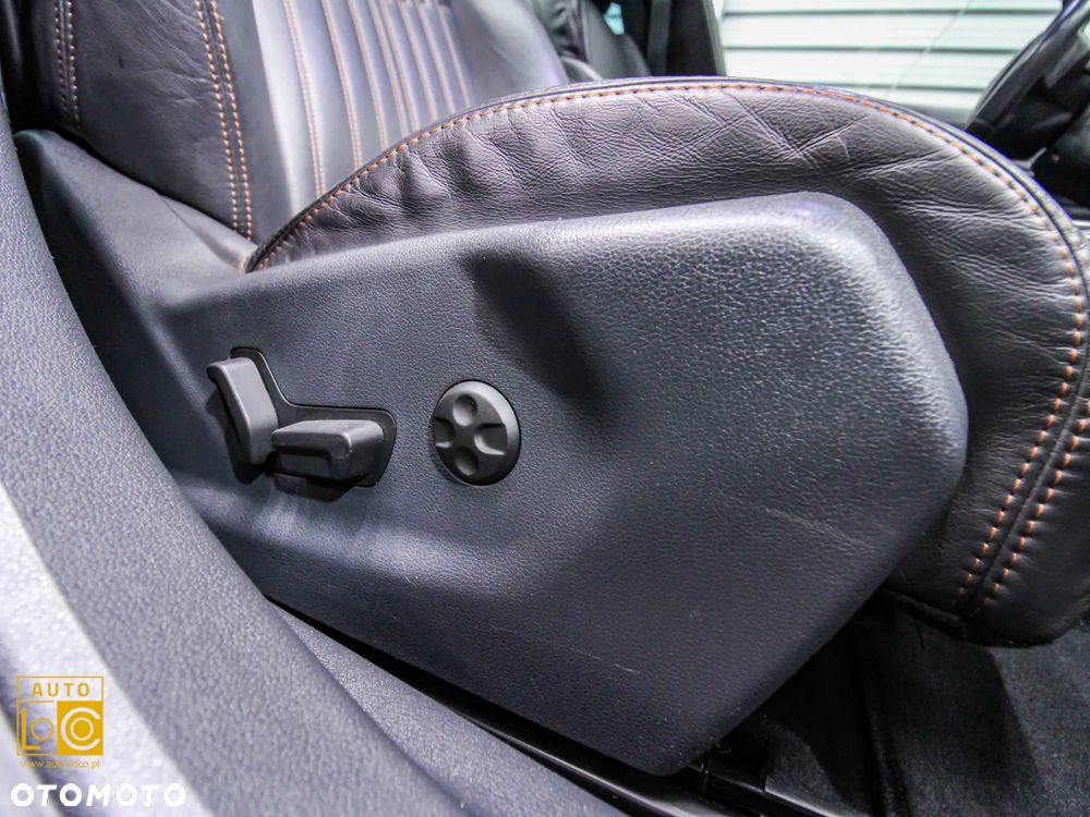 Peugeot 508 RXH Hybrid4 - 31