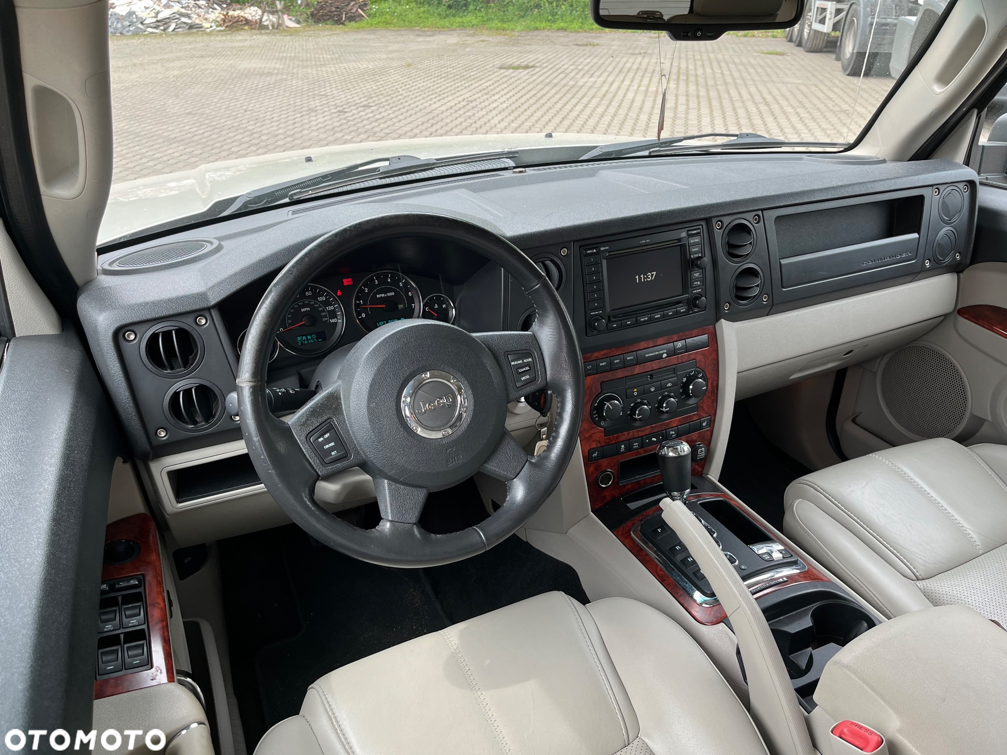 Jeep Commander 5.7 V8 HEMI Automatik Limited - 7