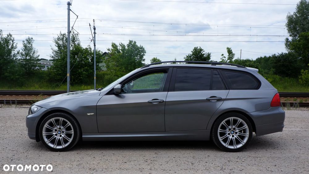 BMW Seria 3 318d DPF - 12