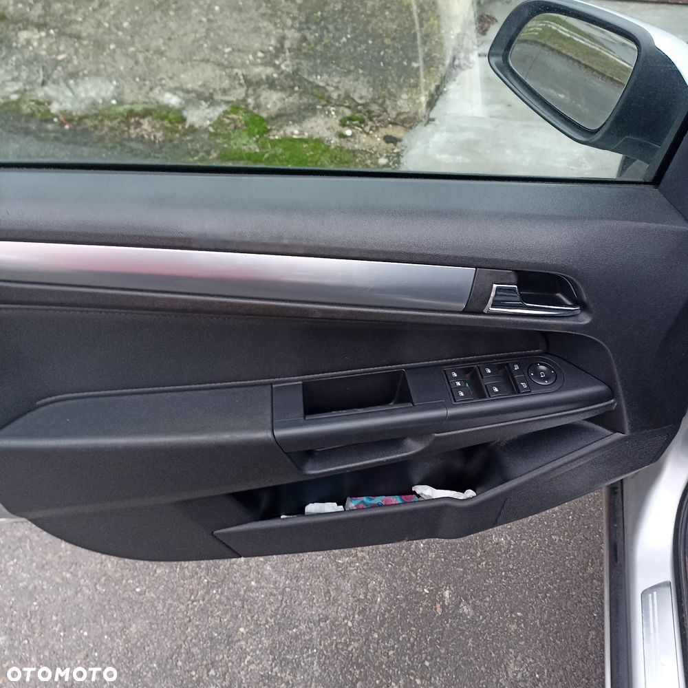 Opel Astra 1.7 CDTI ecoFLEX - 21