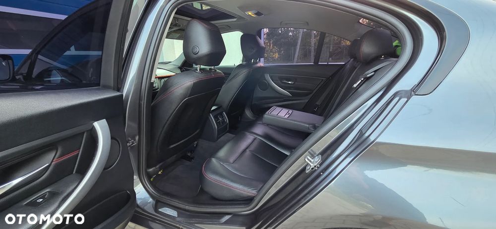 BMW Seria 3 ver-320d-xdrive-sport-line - 22