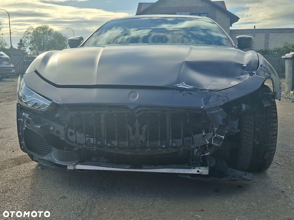 Maserati Ghibli GranSport - 6