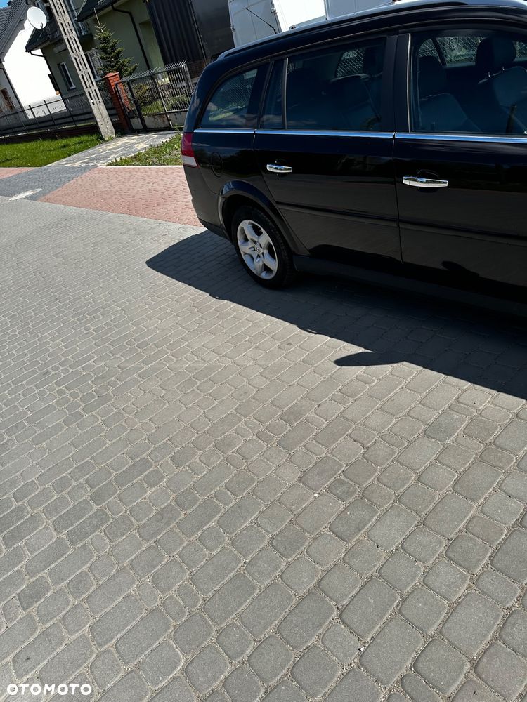 Opel Vectra 1.9 CDTI Sport / GTS - 16