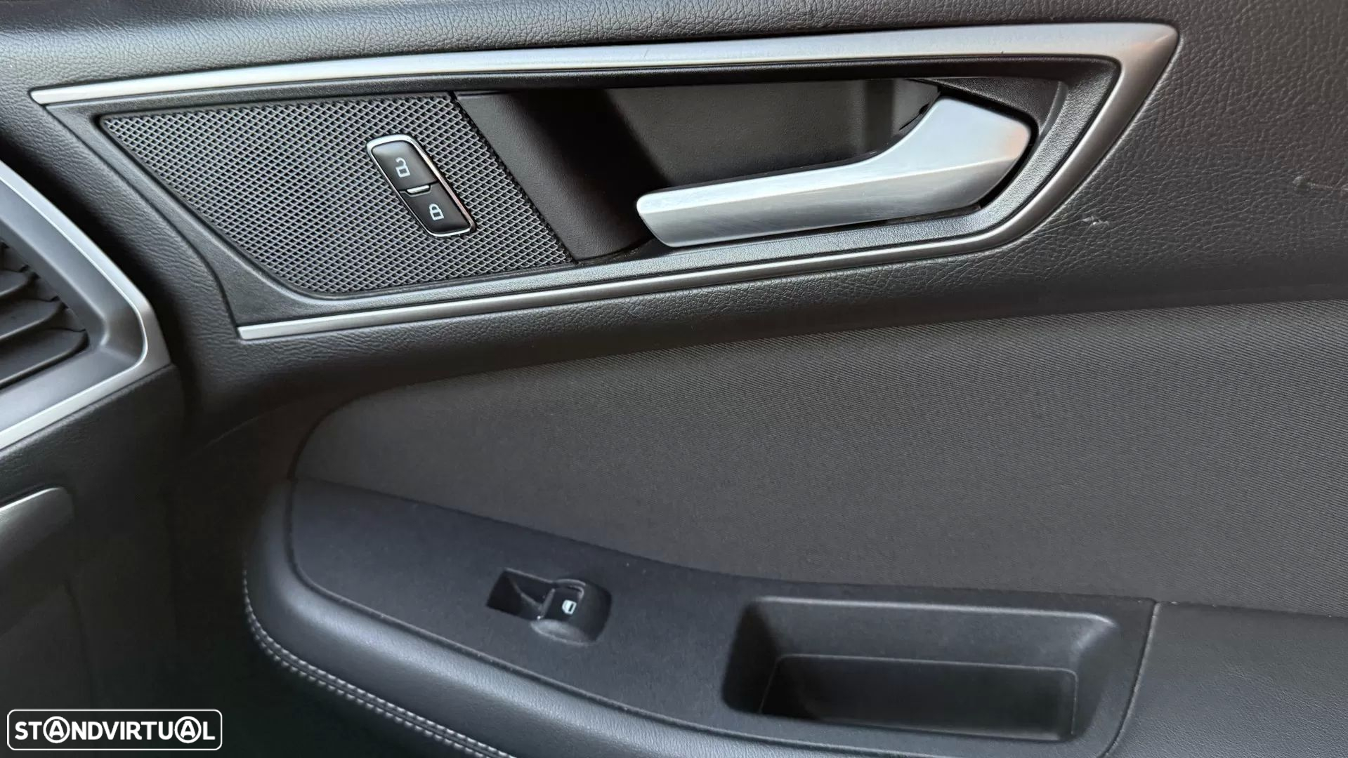 Ford S-Max - 41