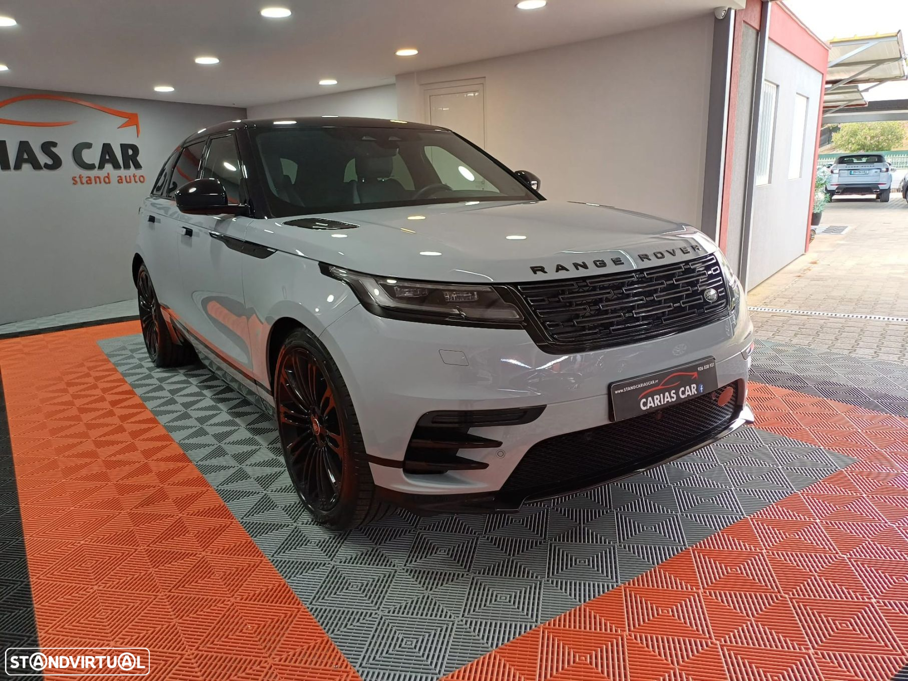 Land Rover Range Rover Velar 2.0 D200 AWD Dynamic SE - 2