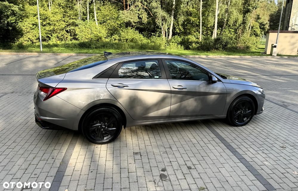 Hyundai Elantra 1.6 Smart CVT - 9