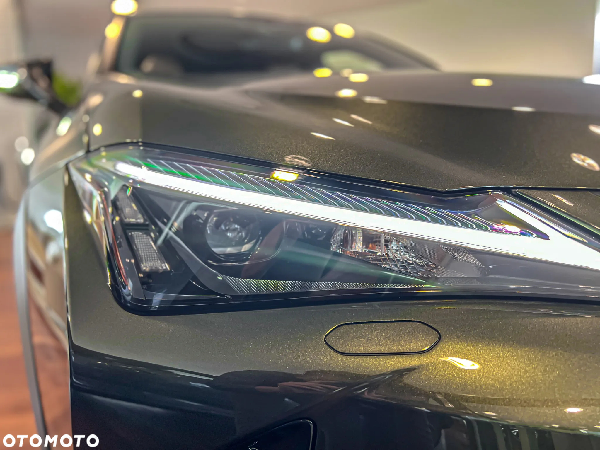 Lexus UX 200 GPF F Sport Design 2WD - 9