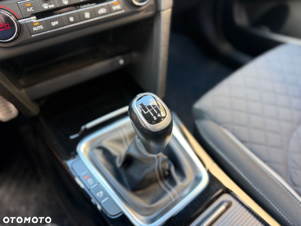 Kia Ceed 1.4 T-GDI OPF GT Line - 26