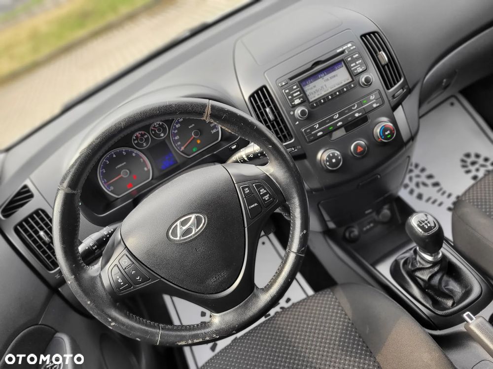 Hyundai i30 1.4 Blue Comfort - 27