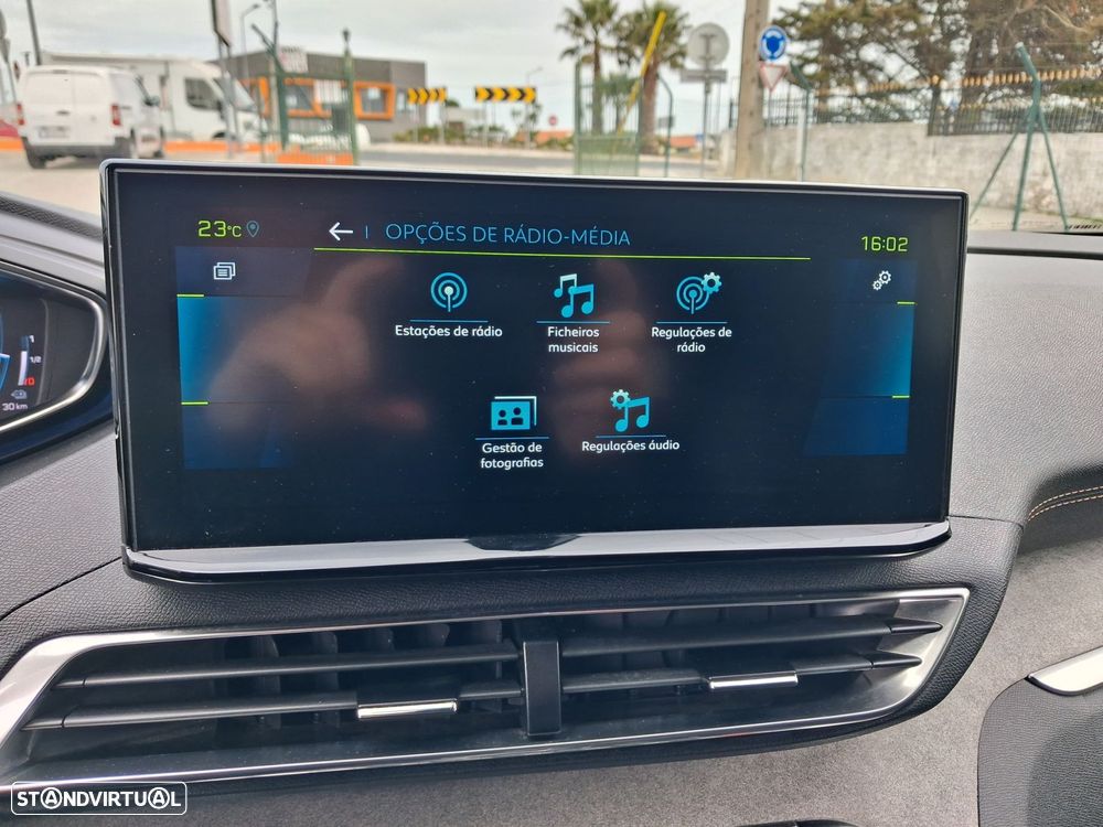 Peugeot 3008 1.6 Hybrid GT Pack e-EAT8 - 22