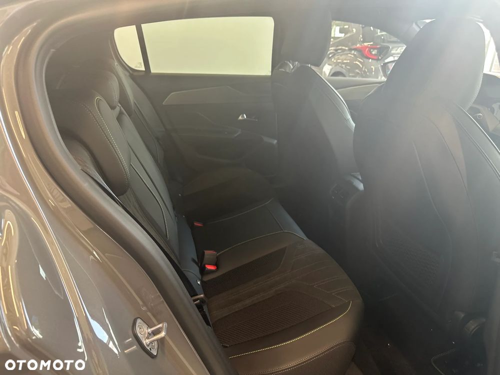 Peugeot 308 1.5 BlueHDi GT Exclusive S&S EAT8 - 20