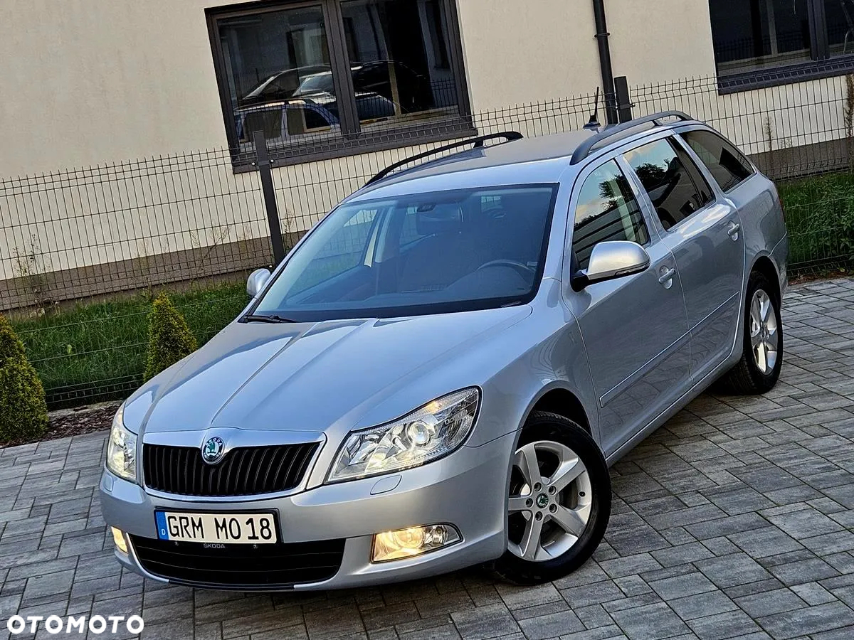 Skoda Octavia Combi 2.0 TDI DPF DSG FAMILY - 4
