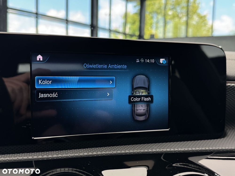 Mercedes-Benz CLA 180 7G-DCT - 31