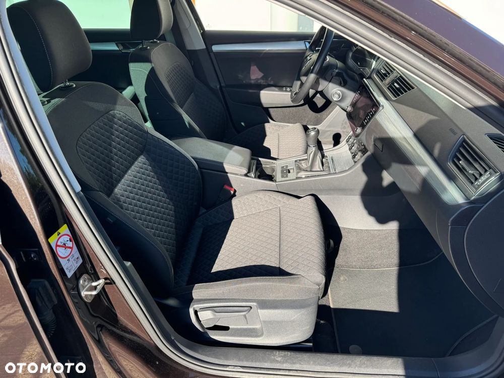 Skoda Superb 2.0 TDI Ambition - 8