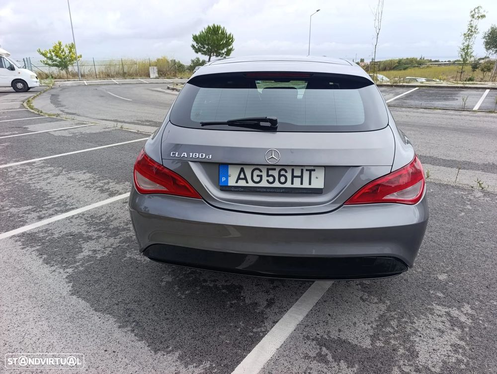 Mercedes-Benz CLA 180 d 7G-DCT Urban - 5