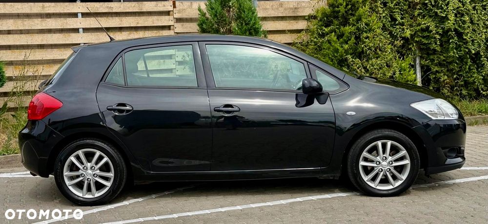 Toyota Auris 1.6 Luna - 10