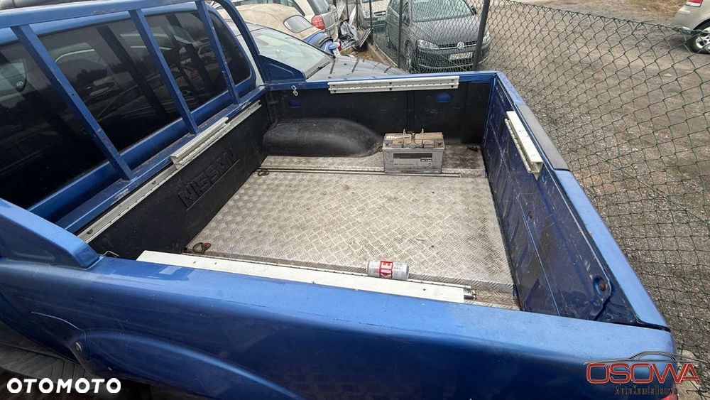 Nissan Navara 3.0 D V6 - 8