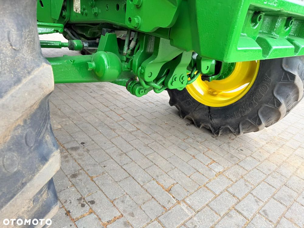 John Deere 6125R - 7