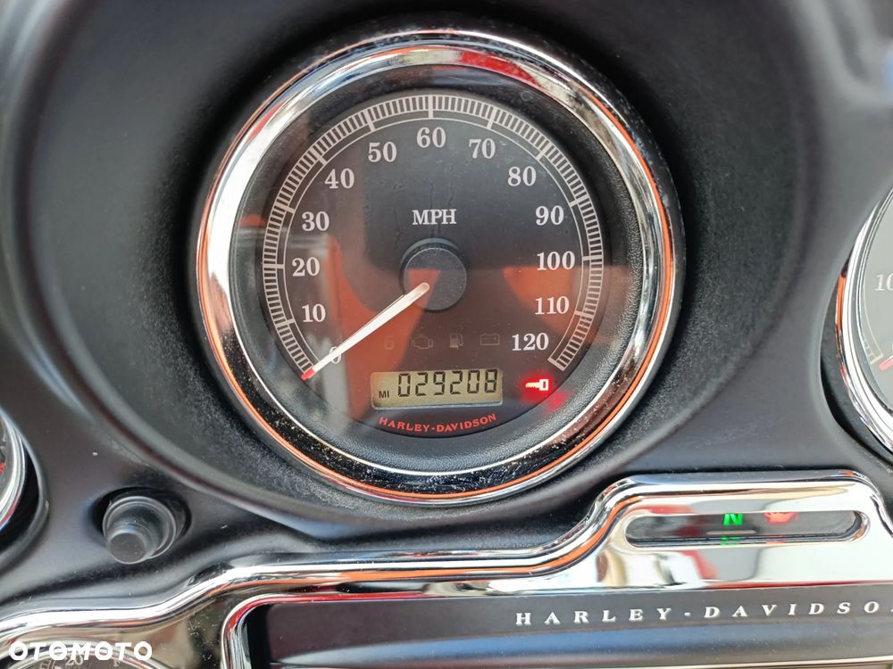 Harley-Davidson FLHTCU Ultra - 38