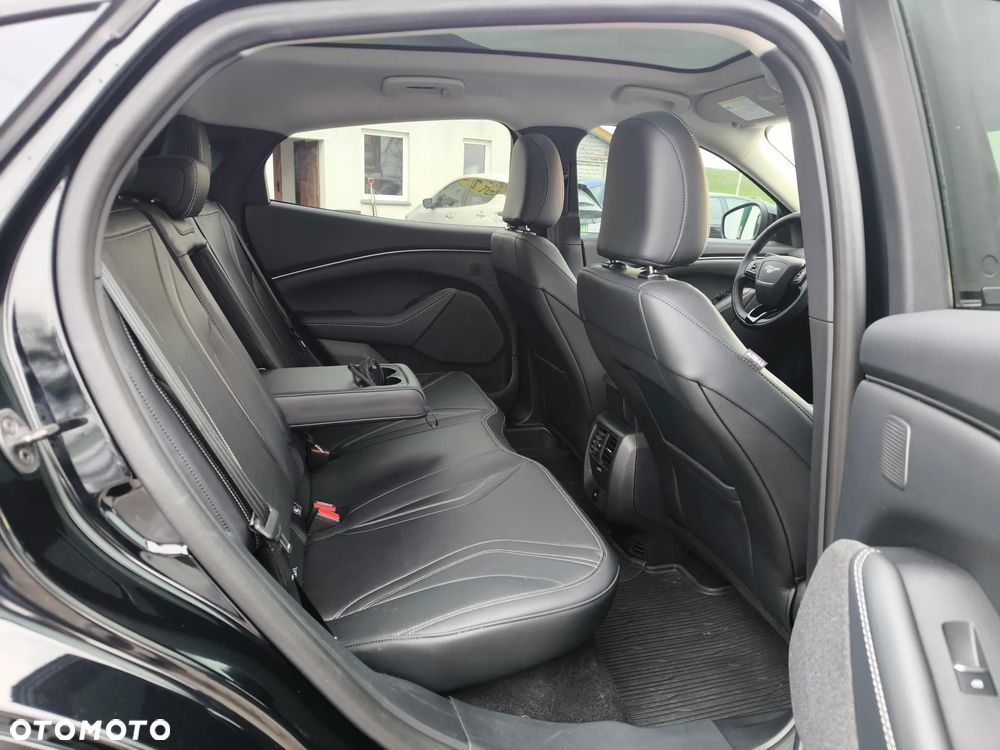 Ford Mustang Mach-E 91 kWh RWD Premium - 11