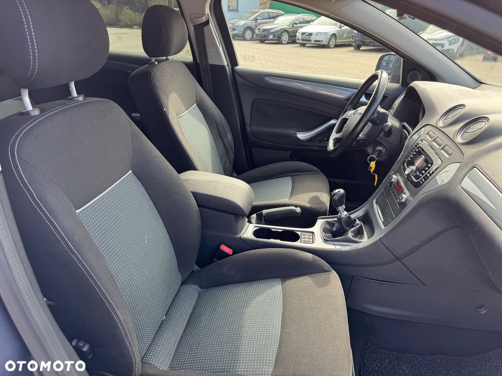 Ford Mondeo 1.6 Eco Boost Start-Stopp Champions Edition - 12