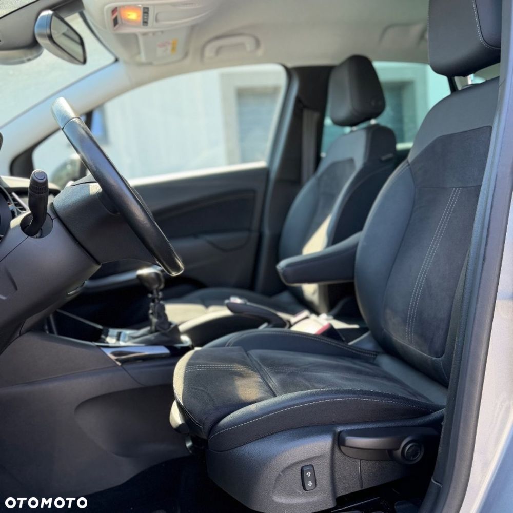 Opel Crossland - 17
