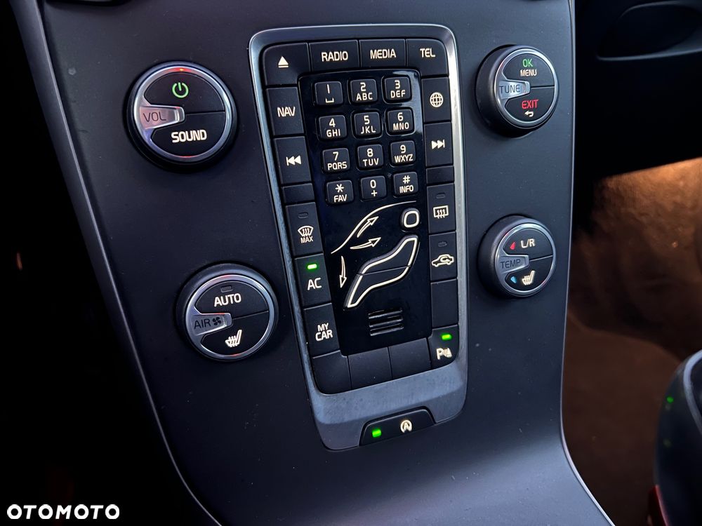 Volvo V40 D2 Momentum - 28