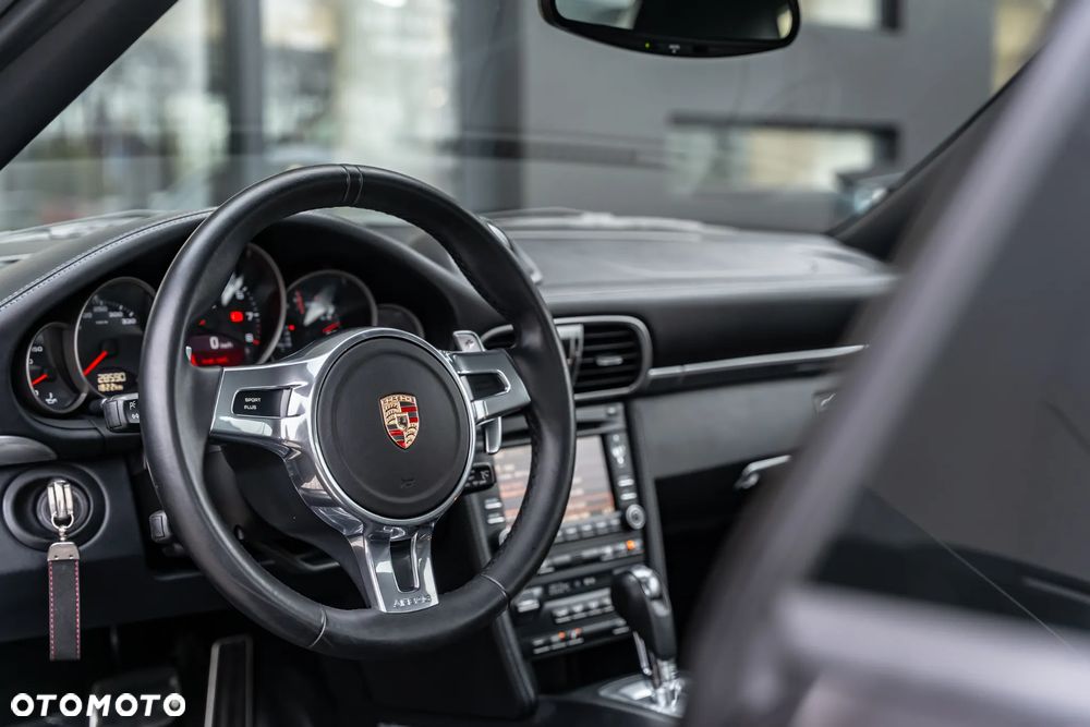 Porsche 911 Carrera PDK - 28