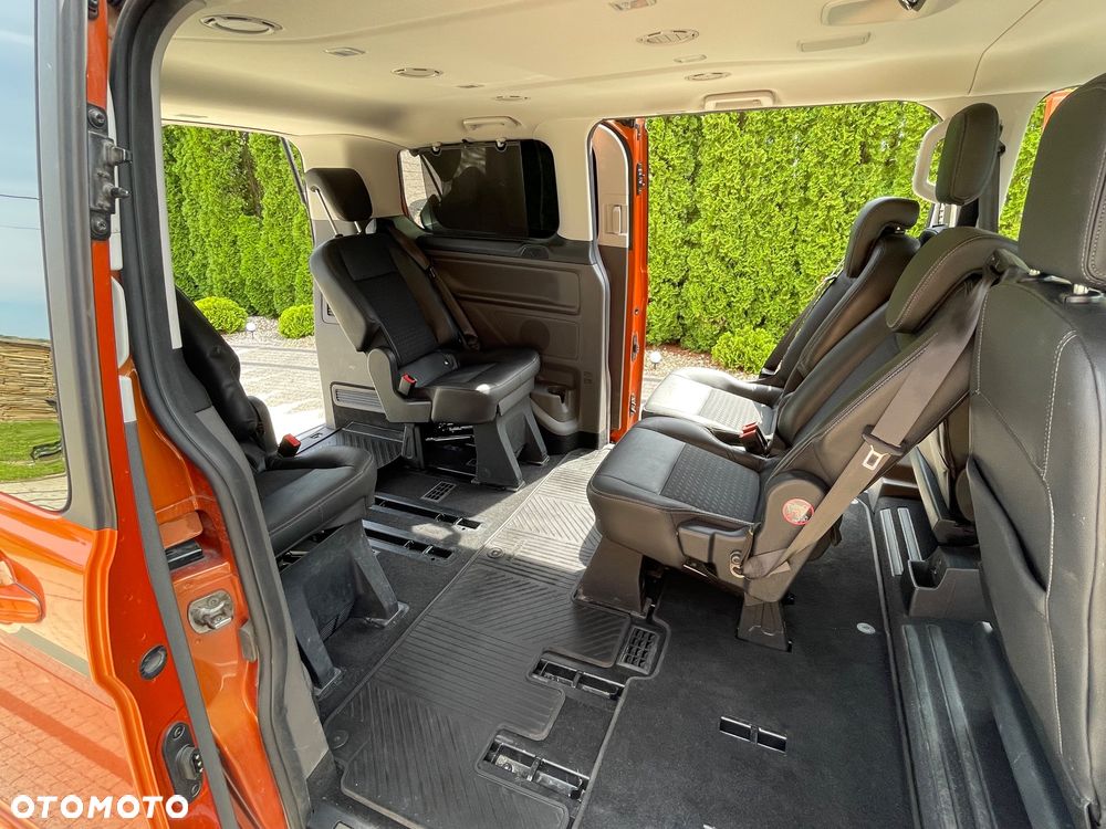 Ford Tourneo Custom - 10