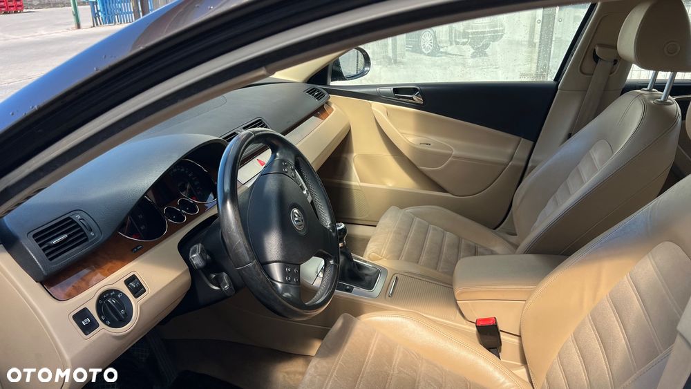 Volkswagen Passat 1.8 TSI Highline - 10