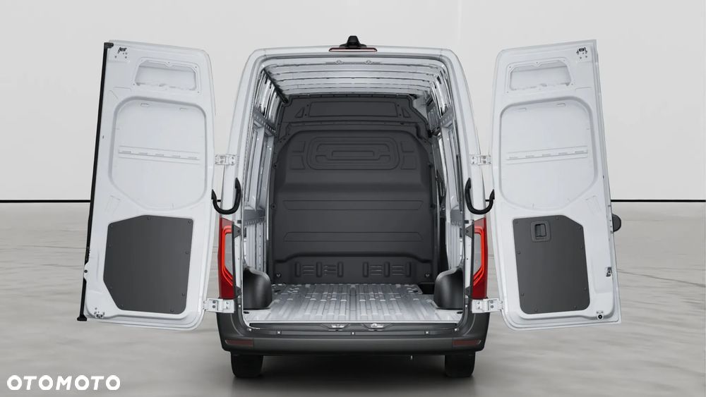 Mercedes-Benz Sprinter - 30