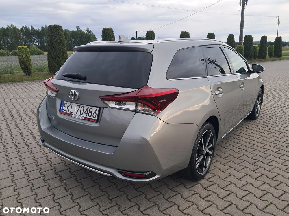 Toyota Auris 1.2 Turbo Team Deutschland - 9