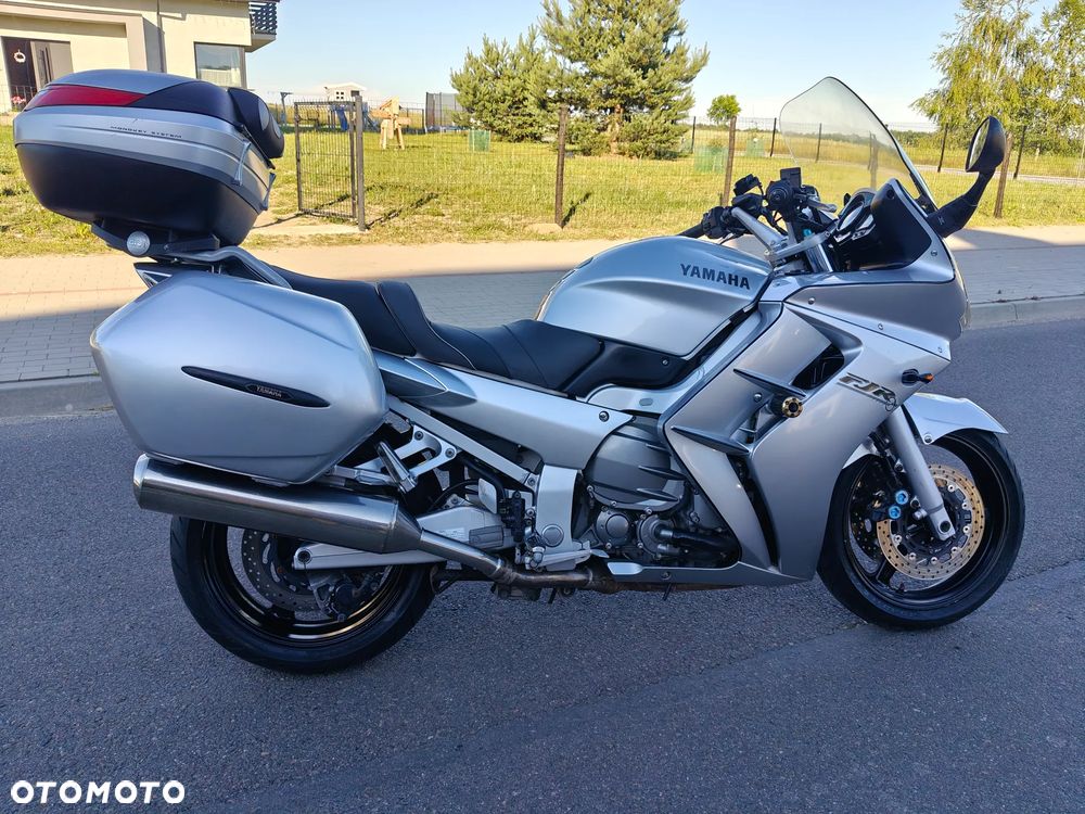 Yamaha FJR - 7