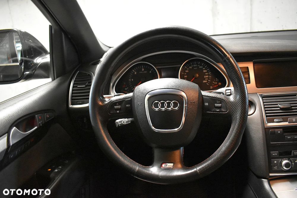 Audi Q7 - 13