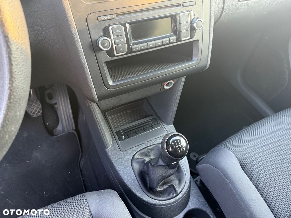 Volkswagen Touran 1.6 TDI DPF BlueMot Comfortline - 24