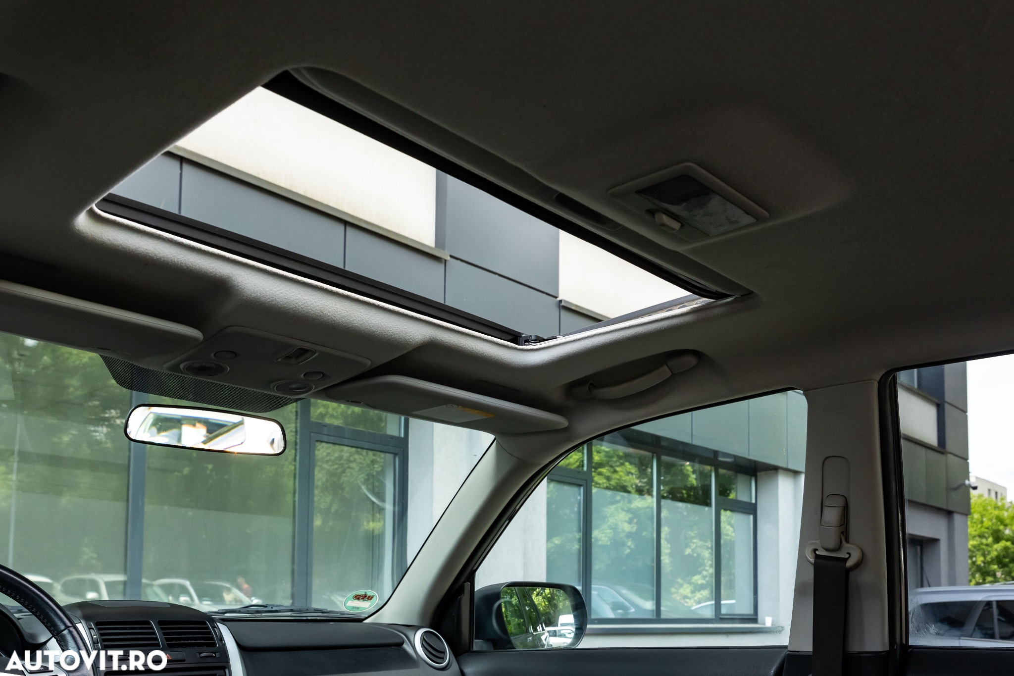 Suzuki Grand Vitara 1.9 DDiS Comfort - 10