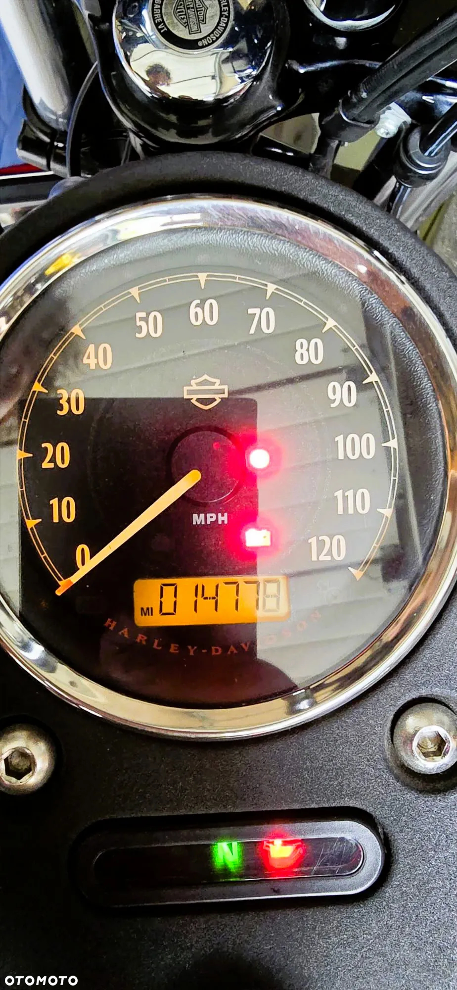 Harley-Davidson Dyna Street Bob - 13