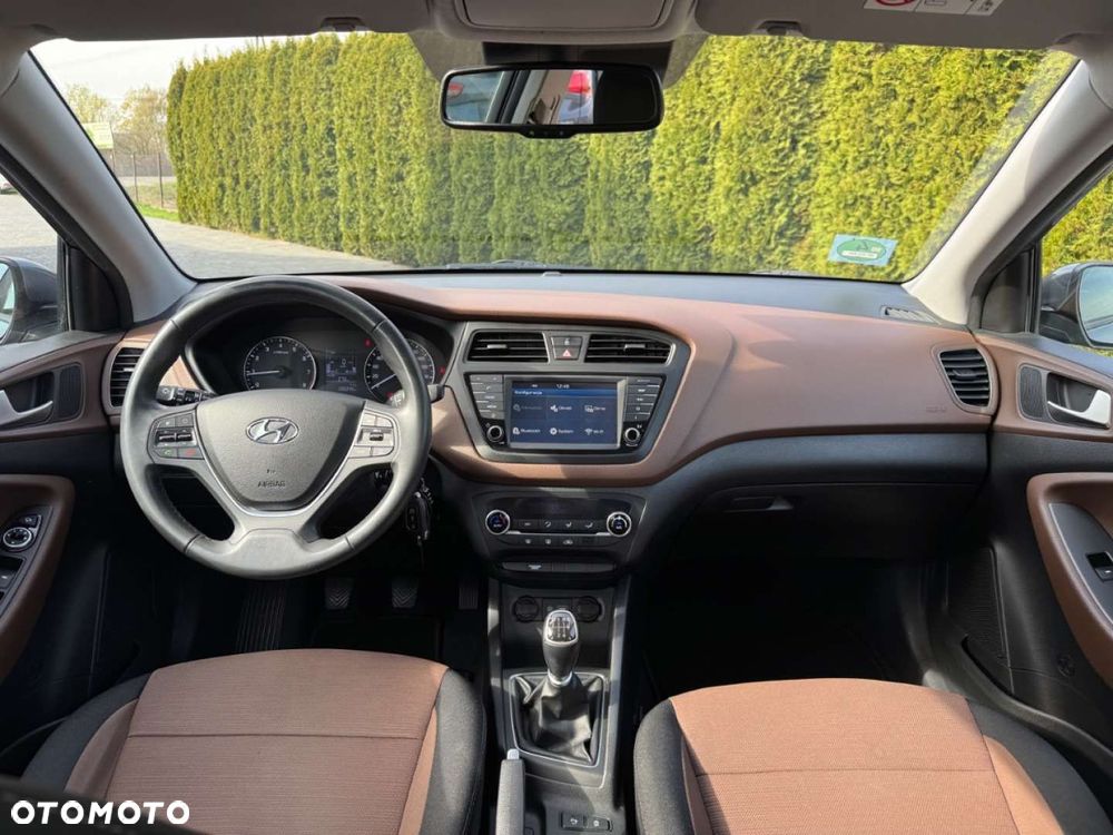 Hyundai i20 - 11