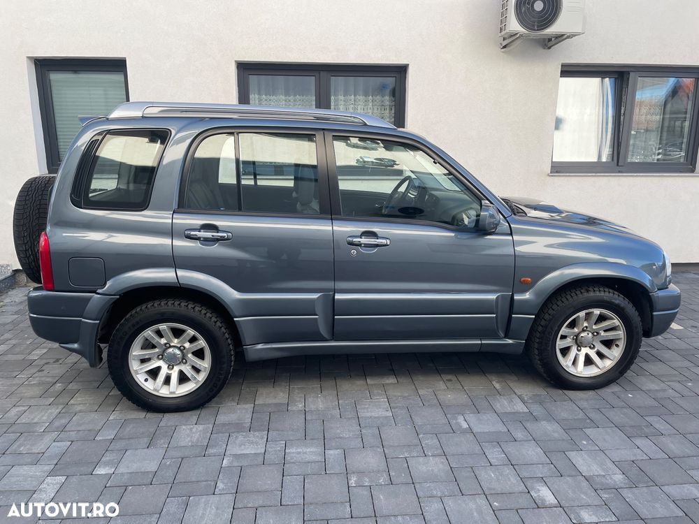 Suzuki Grand Vitara 2.0 TD Limited - 10