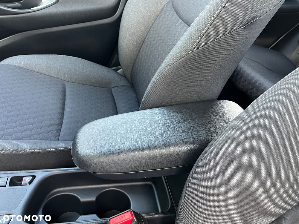 Toyota Yaris - 37