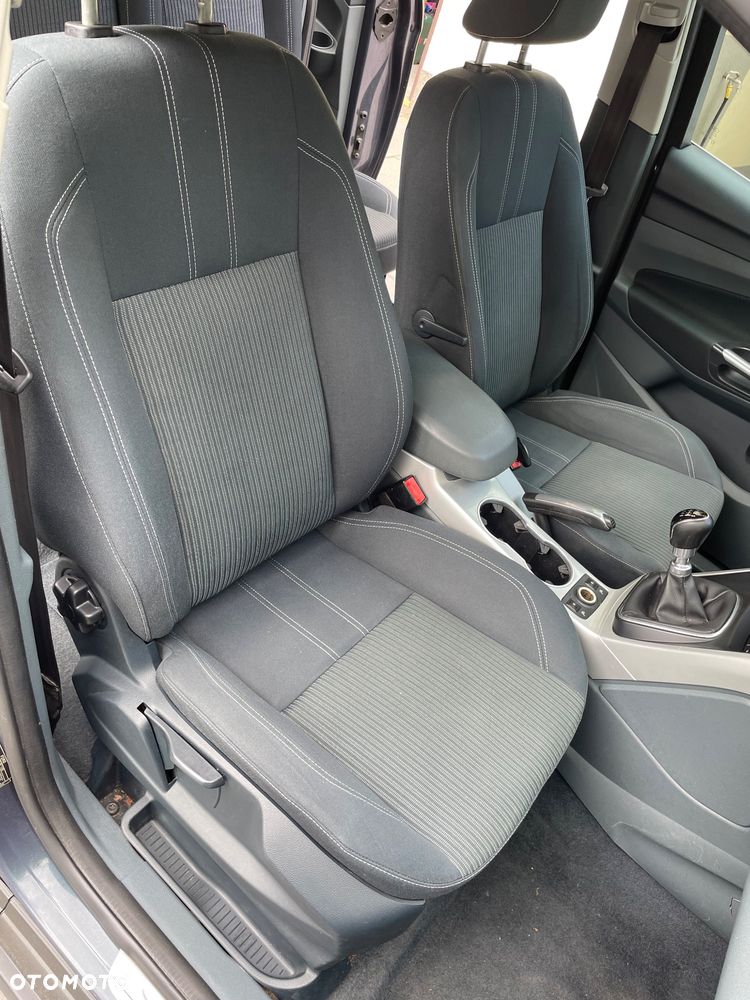 Ford Grand C-MAX - 31