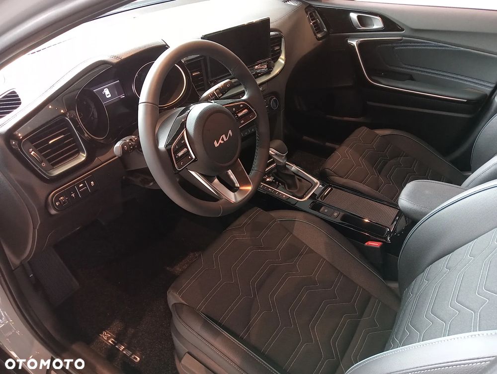 Kia XCeed 1.6 T-GDI Tribute DCT - 6