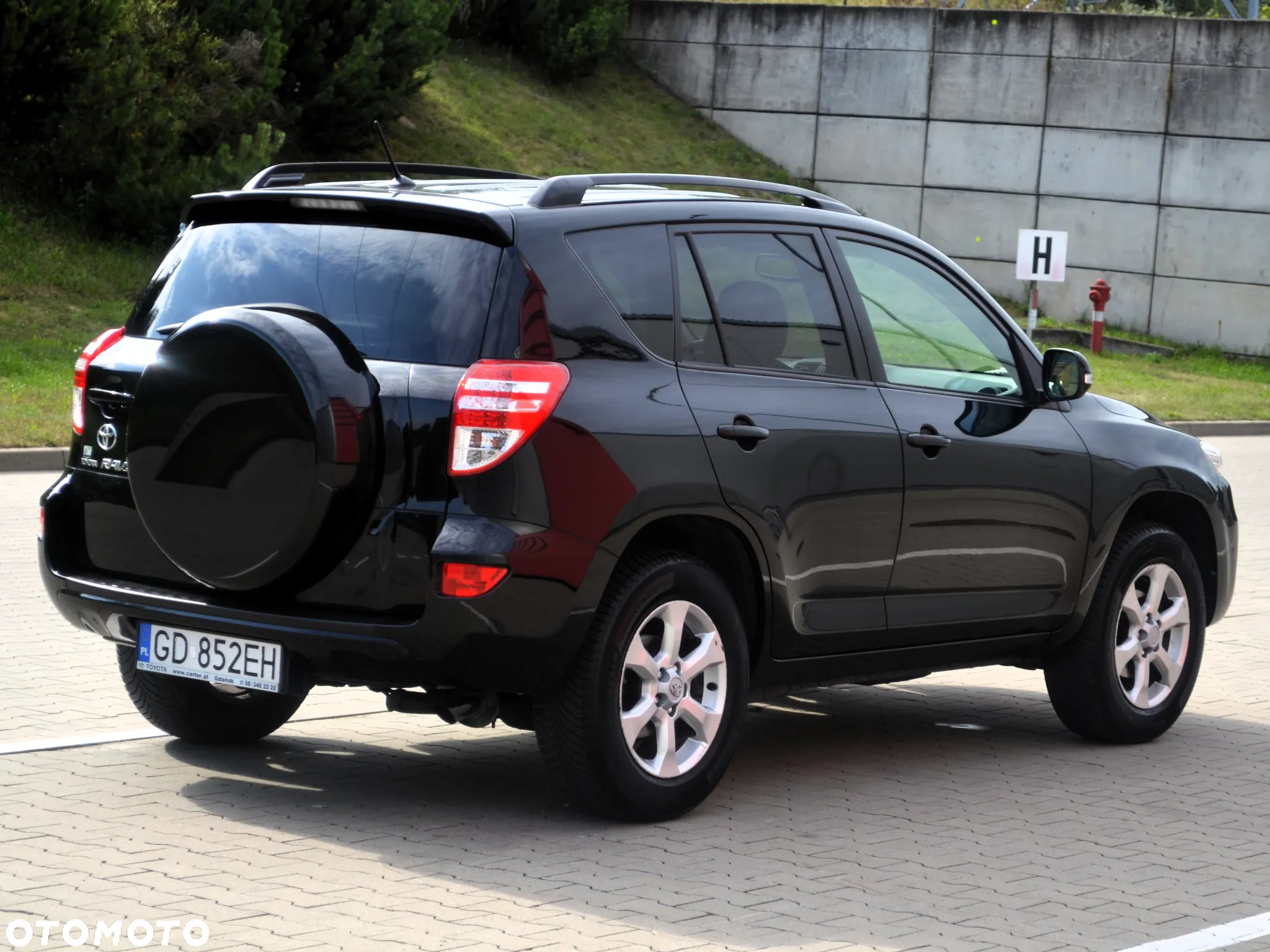 Toyota RAV4 2.0 VVT-i Premium - 2