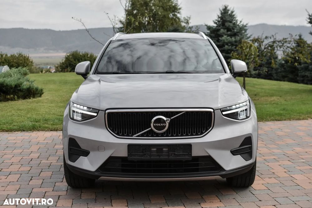 Volvo XC 40 B3 AT FWD MHEV Plus Dark - 10