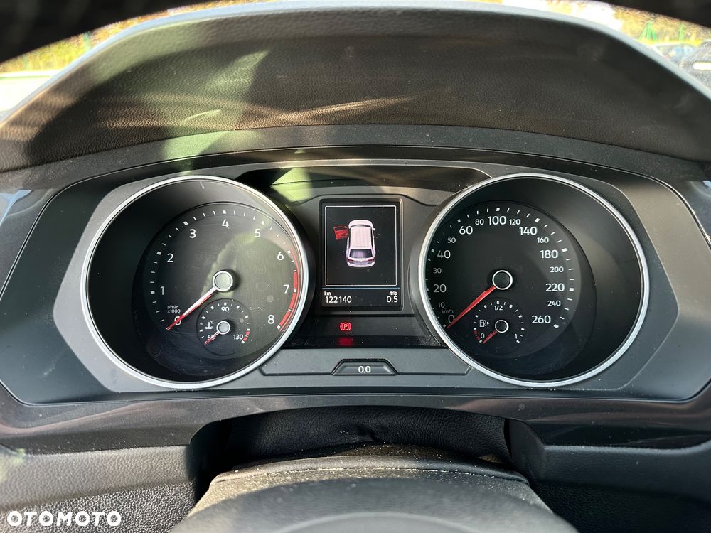 Volkswagen Tiguan - 28