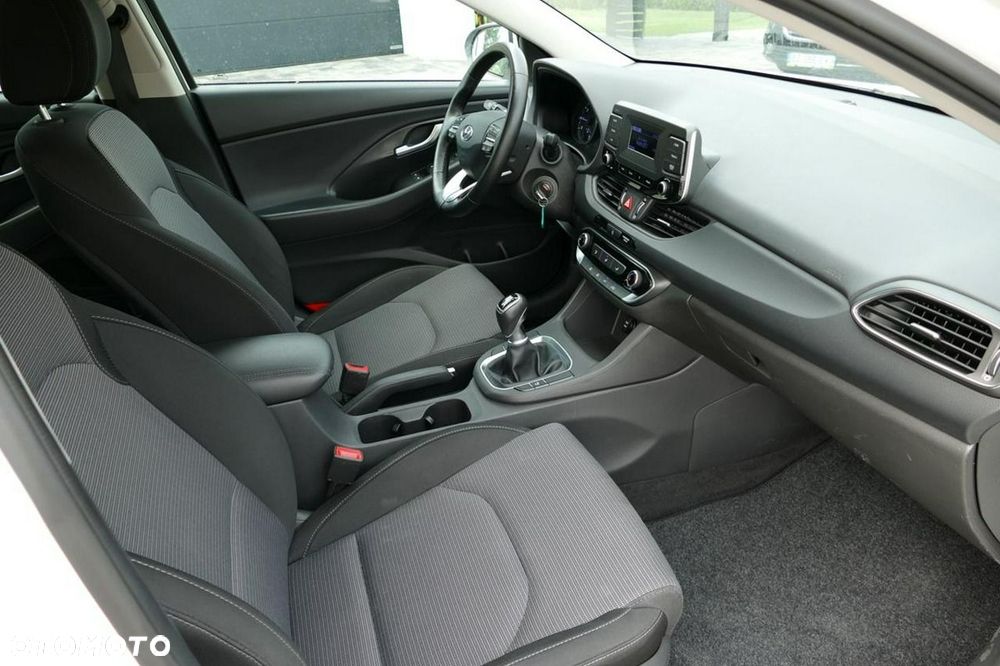 Hyundai i30 1.0 T-GDI Connect & Go - 19