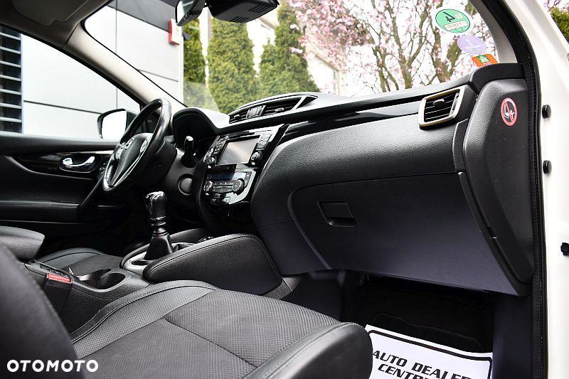 Nissan Qashqai 1.6 DIG-T Tekna+ - 6